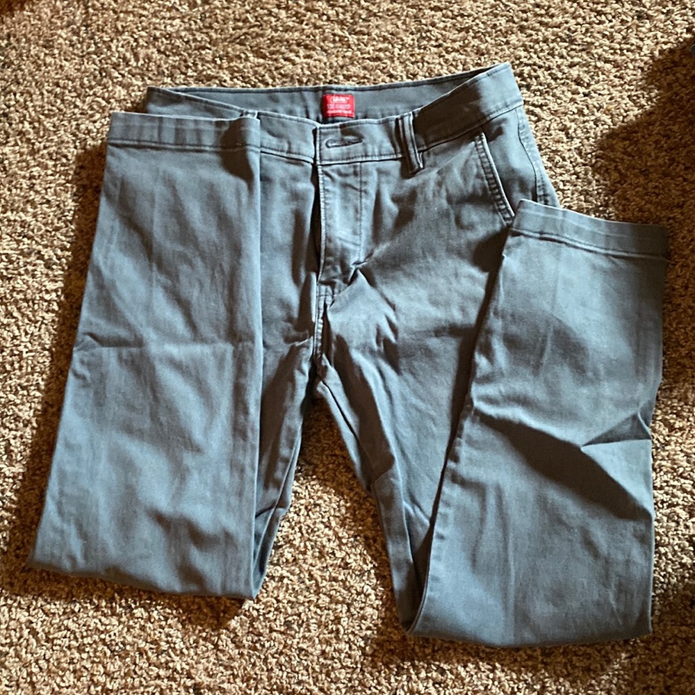 levi’s pants